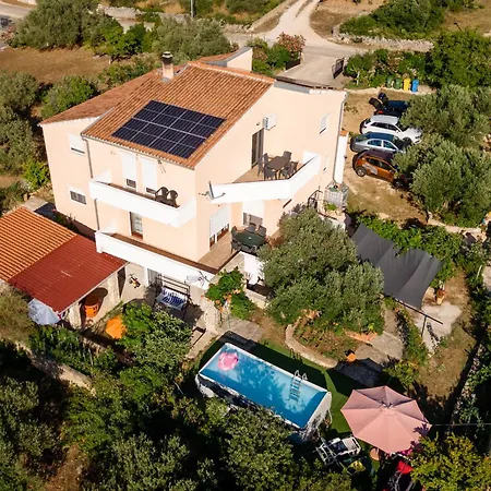 Dalmatian Apartment Bilice